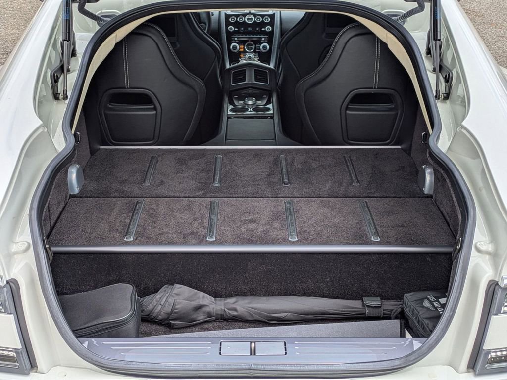 Used 2015 Aston Martin Rapide S image 30