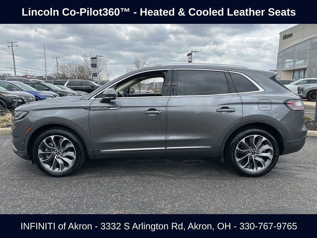 Used 2022 Lincoln Nautilus Reserve w/ Equipment Group 201A image 10