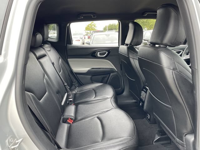 Used 2025 Jeep Compass Limited AWD/4WD image 28