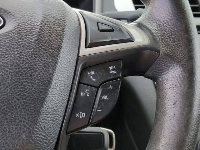 Used 2015 Ford Fusion SE FWD image 24