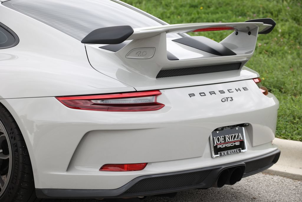 Certified 2018 Porsche 911 GT3 RWD image 18