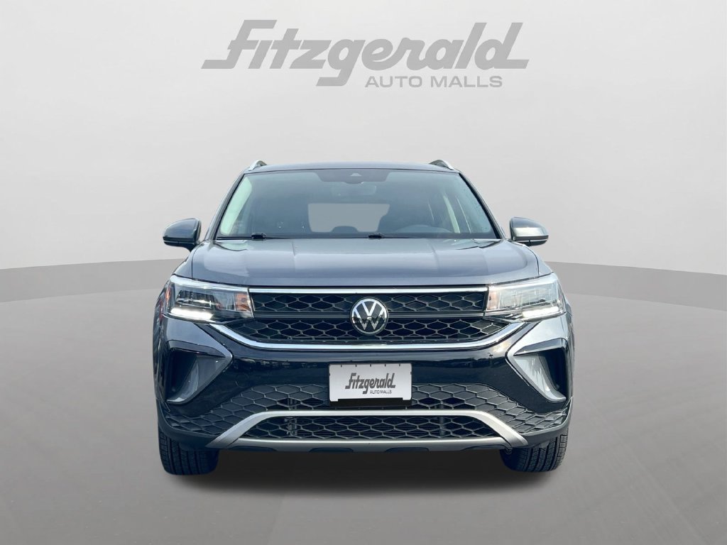 Used 2023 Volkswagen Taos SE FWD image 11