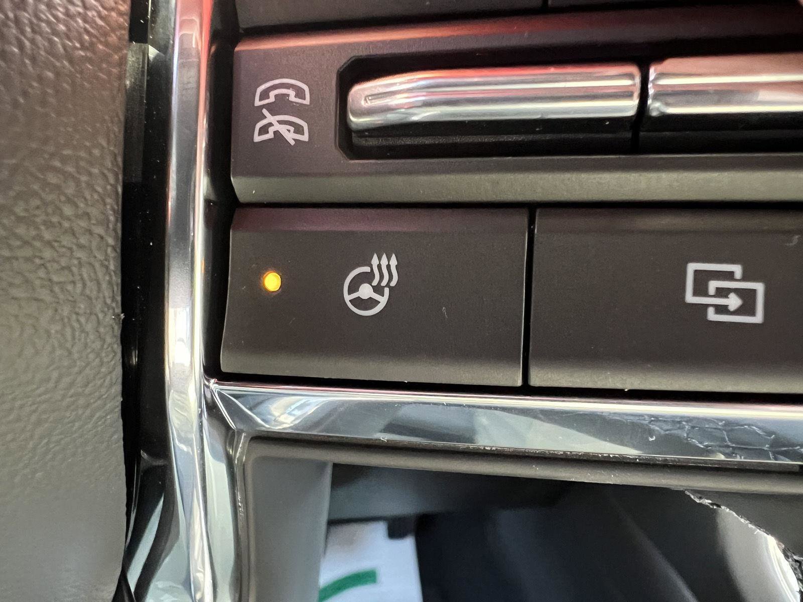 New 2026 GMC Yukon Denali w/ Sun & Power Step Package image 24