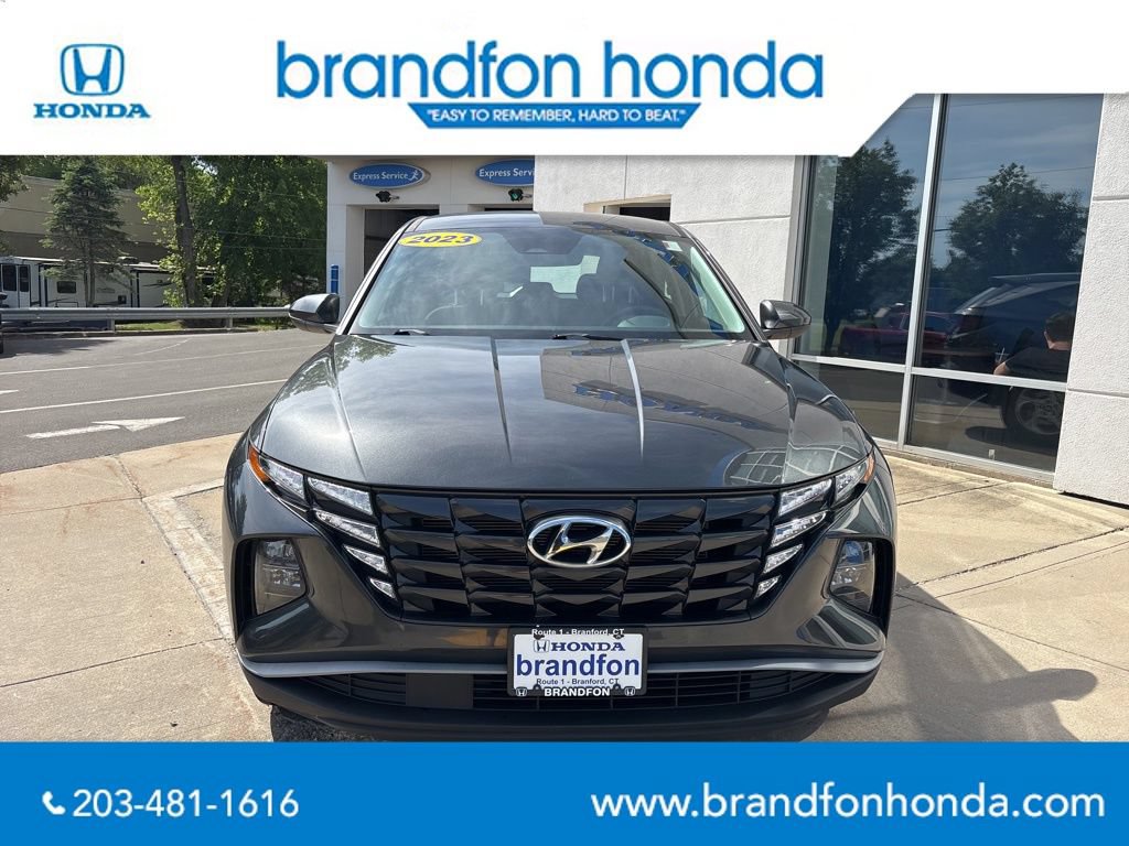 Used 2023 Hyundai Tucson SE AWD/4WD image 2