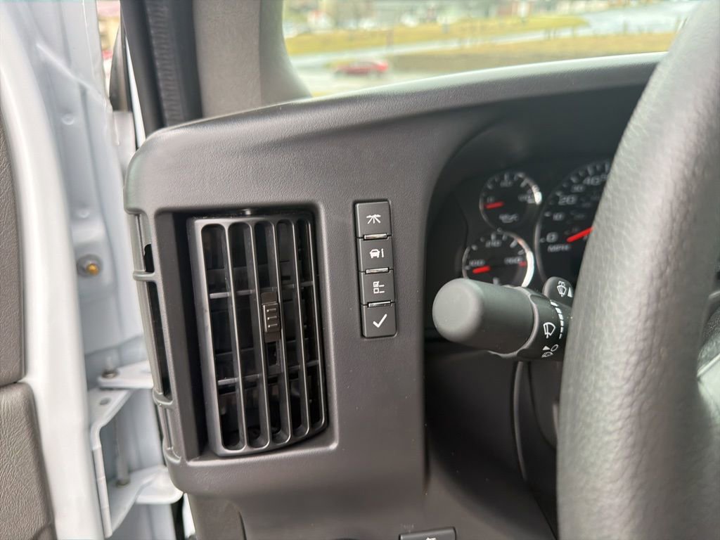 New 2025 Chevrolet Express 2500 w/ Driver Convenience Package image 25