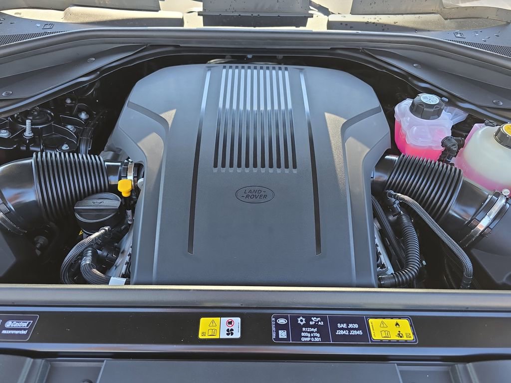 New 2025 Land Rover Range Rover Sport Dynamic SE AWD/4WD image 32