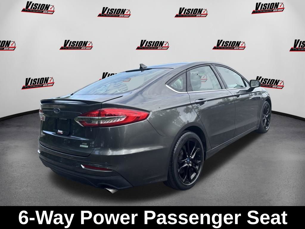 Used 2019 Ford Fusion SE w/ Equipment Group 151A FWD image 5