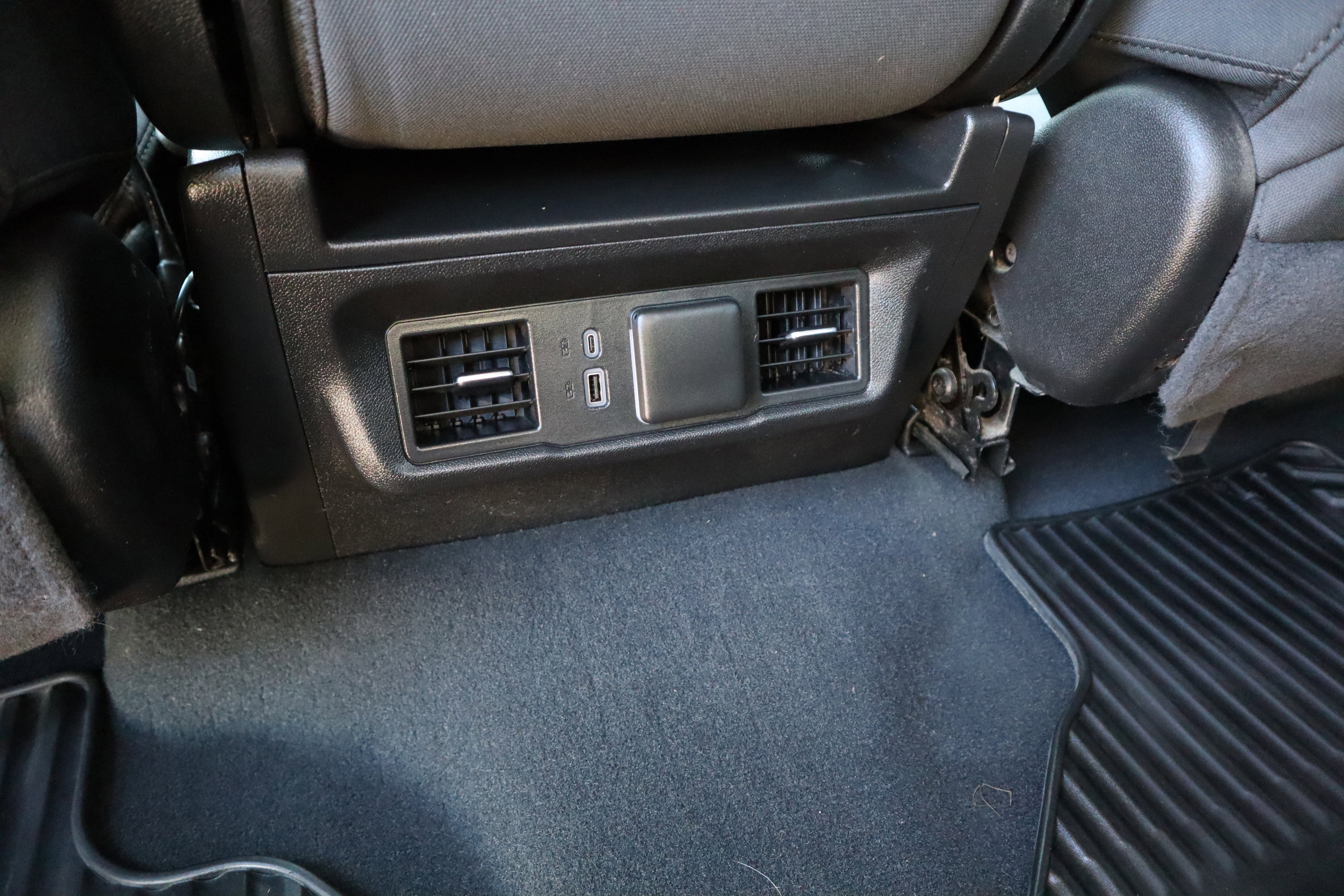 Used 2024 Chevrolet Silverado 3500 LT w/ Convenience Package image 17