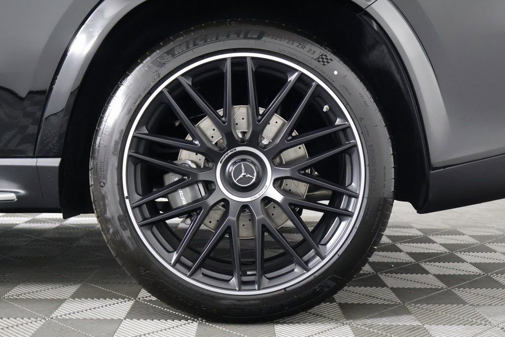 New 2026 Mercedes-Benz GLS 63 AMG 4MATIC image 11