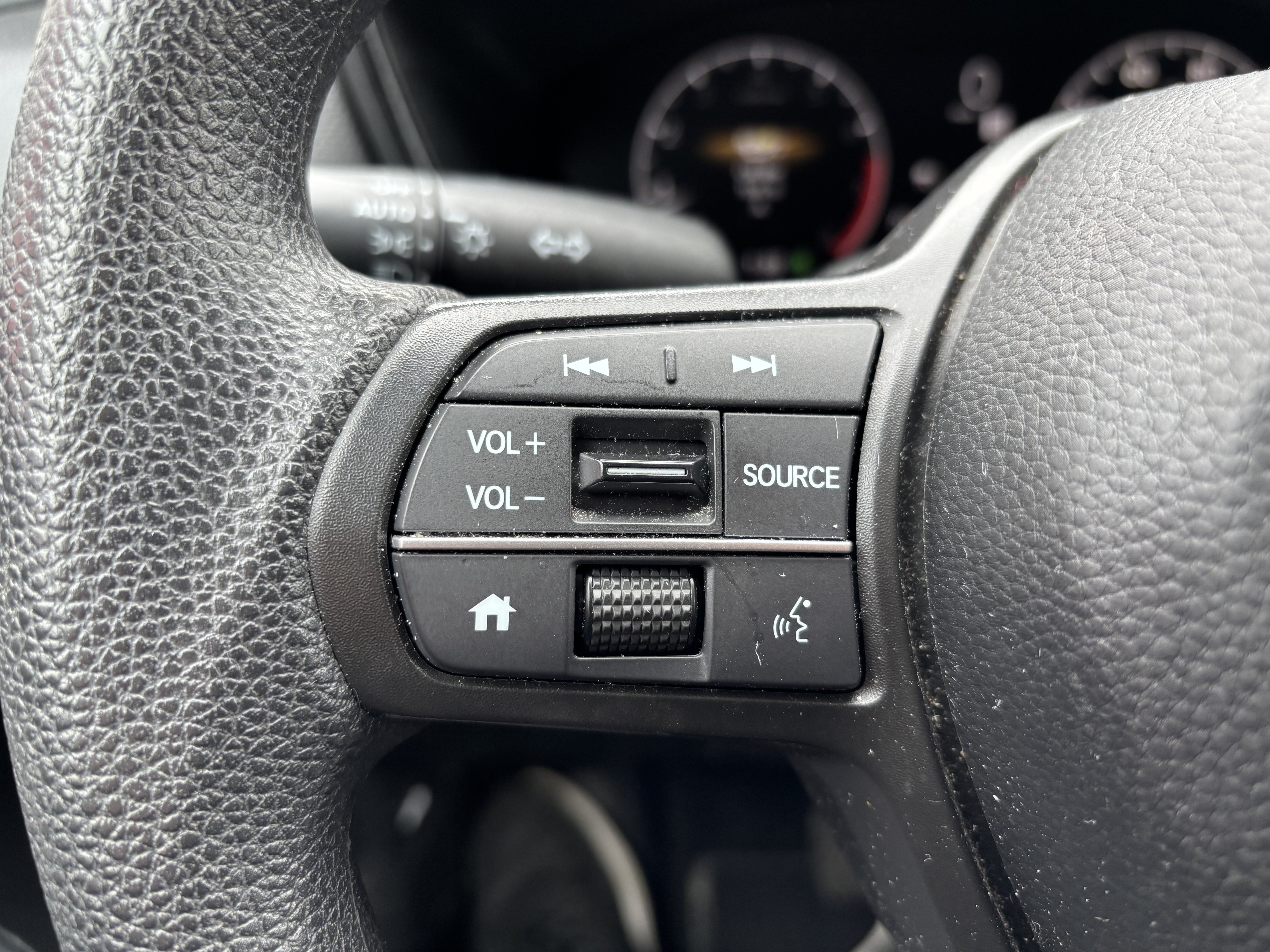 Used 2025 Honda CR-V EX image 18