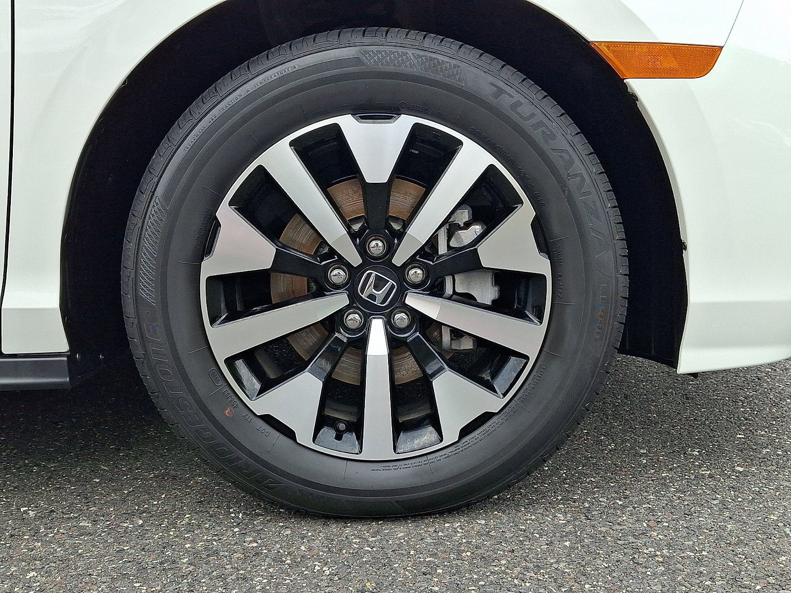 Certified 2026 Honda Odyssey EX-L image 8