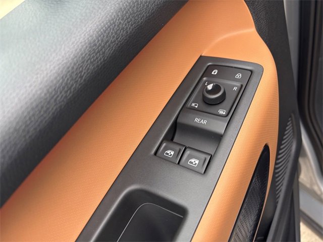 New 2025 Volkswagen ID. Buzz Pro S image 19