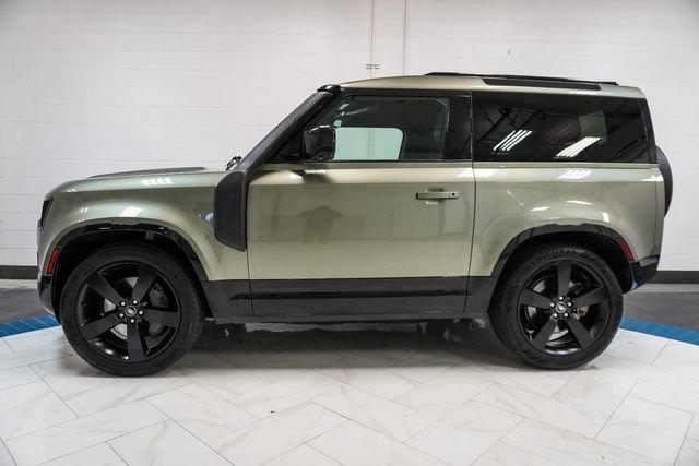 Used 2022 Land Rover Defender 90 X-Dynamic HSE AWD/4WD image 32