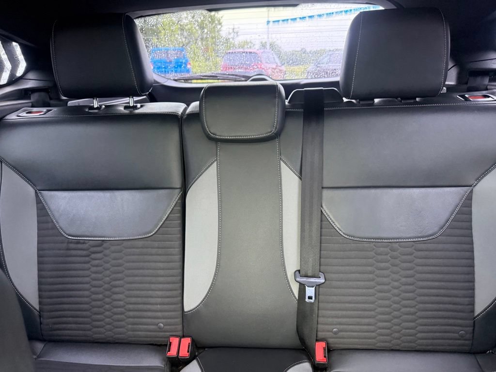 Used 2017 Ford Focus ST w/ Equipment Group 401A FWD image 28