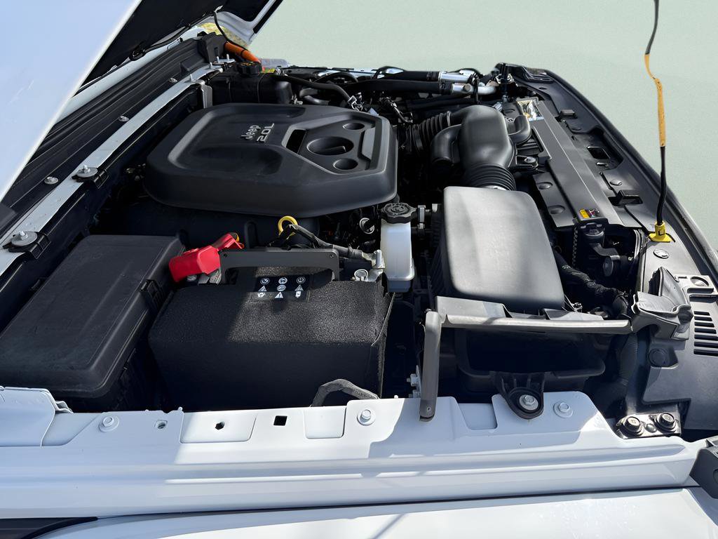 Used 2022 Jeep Wrangler Unlimited Sahara image 38