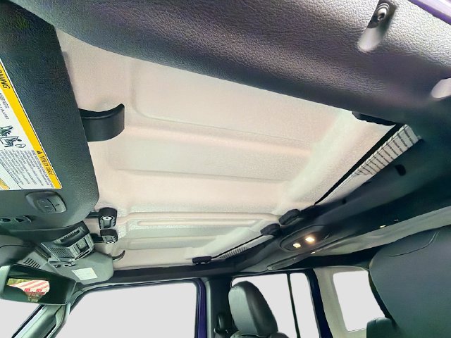Used 2026 Jeep Wrangler Unlimited Sahara AWD/4WD image 24