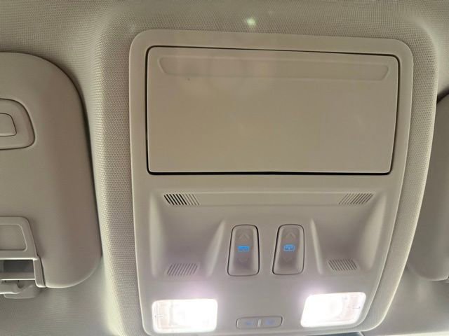 New 2026 Ford Escape Platinum w/ Class II Trailer Tow Package AWD/4WD image 21