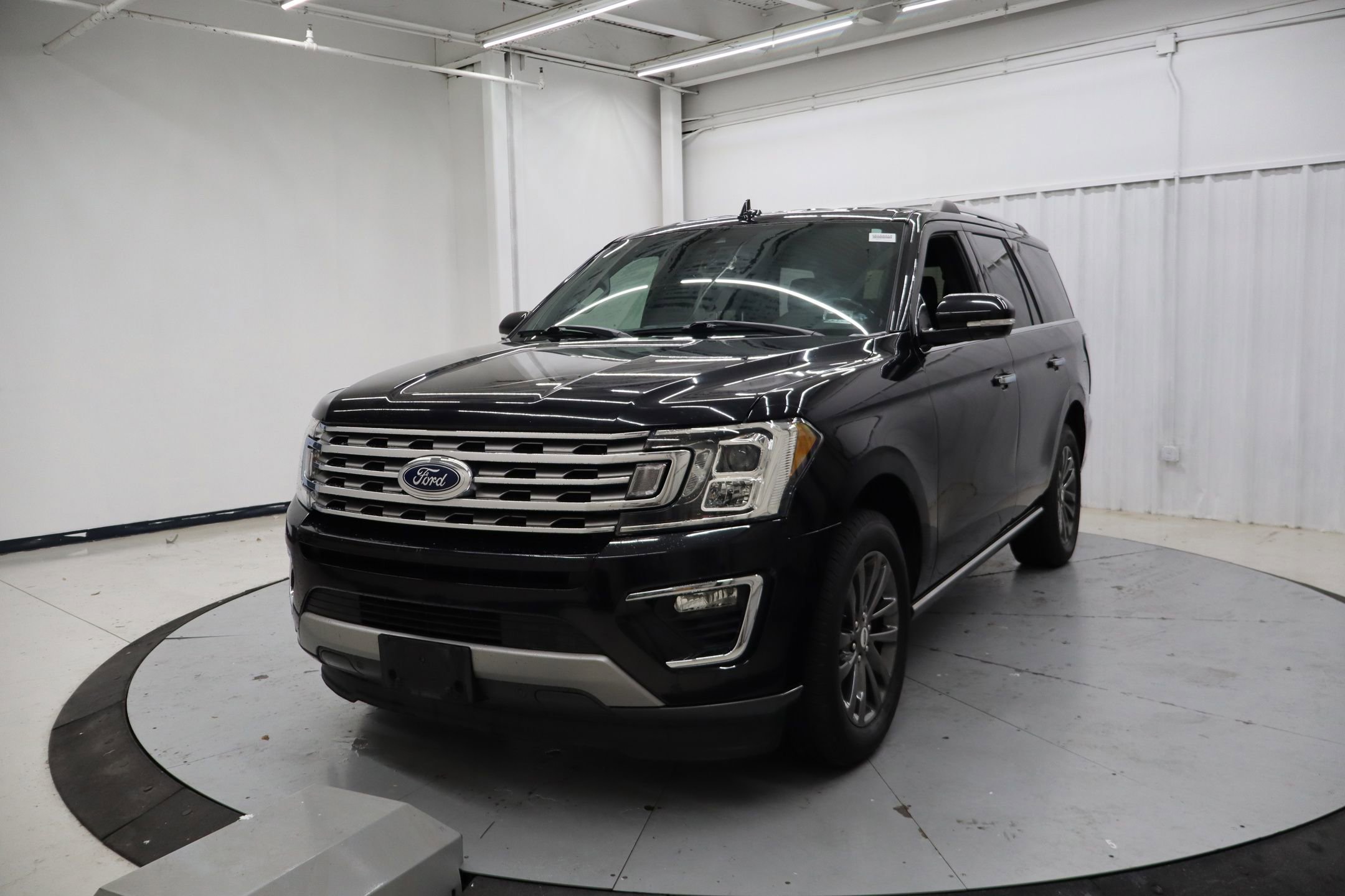 Used 2020 Ford Expedition Limited RWD image 10