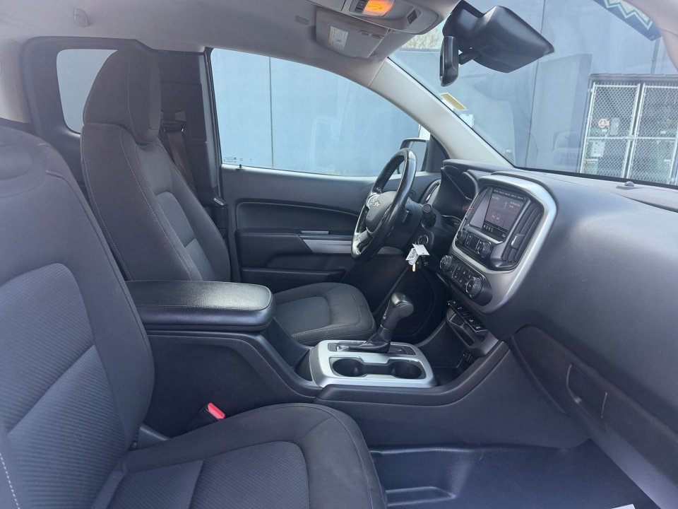 Used 2021 Chevrolet Colorado LT w/ Fleet Safety Package image 28