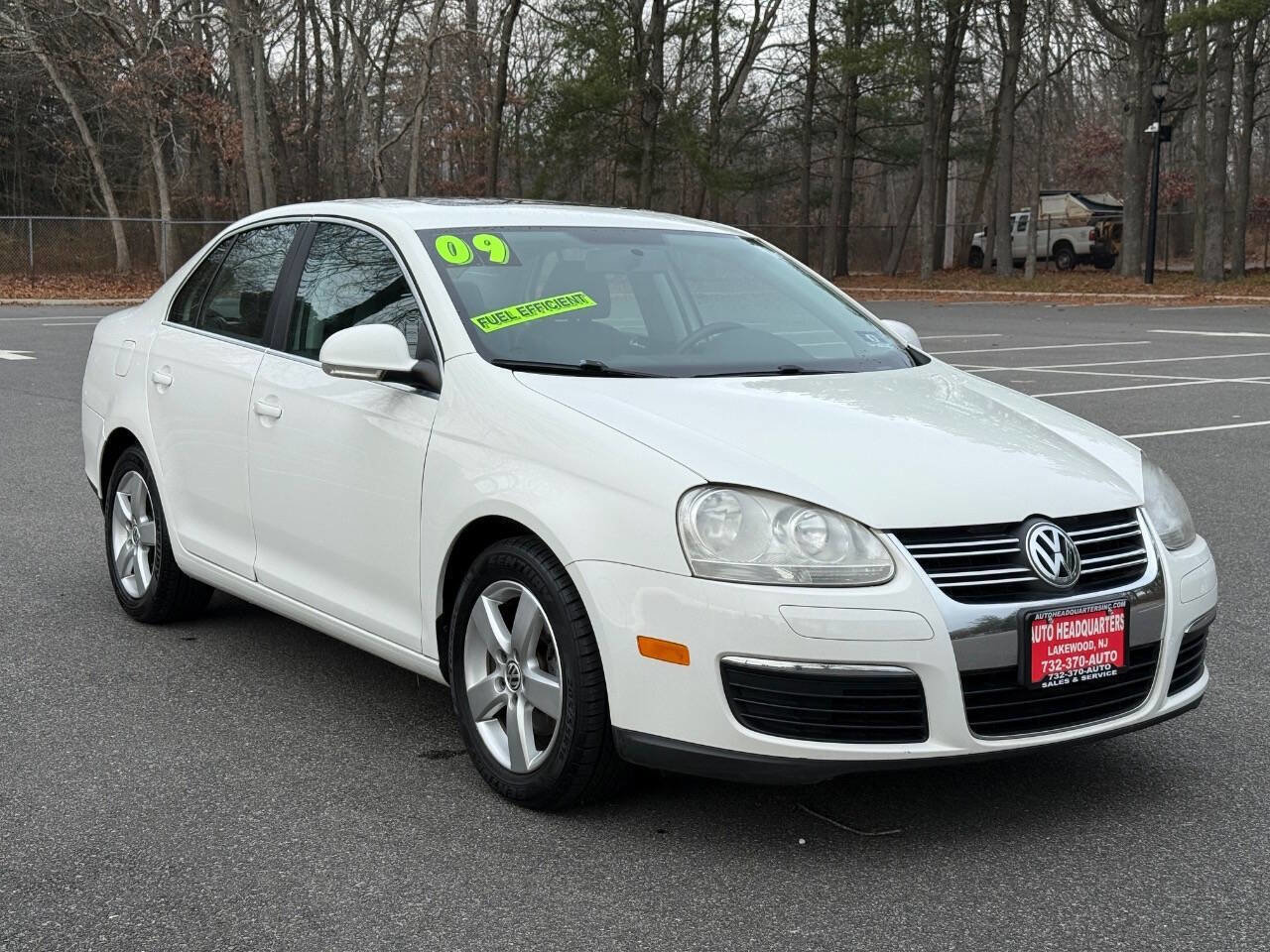 Used 2009 Volkswagen Jetta SE image 3