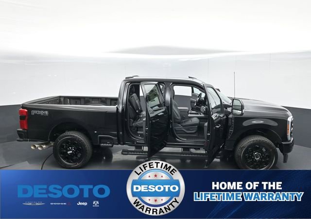 New 2026 Ford F250 Lariat w/ Black Appearance Package image 59