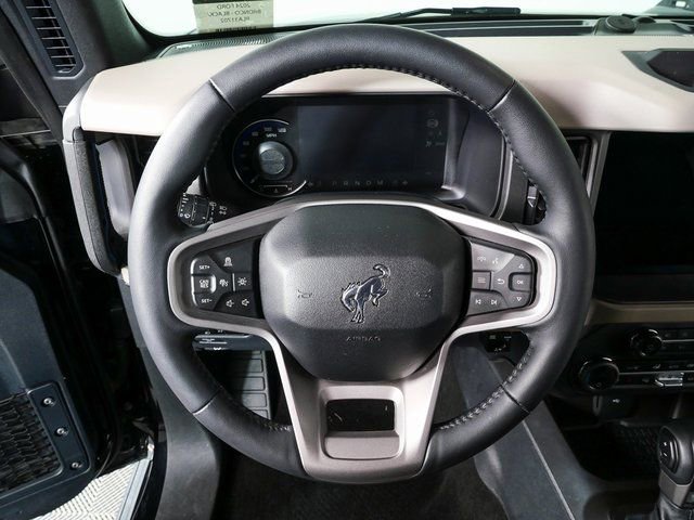 Used 2024 Ford Bronco Wildtrak image 7