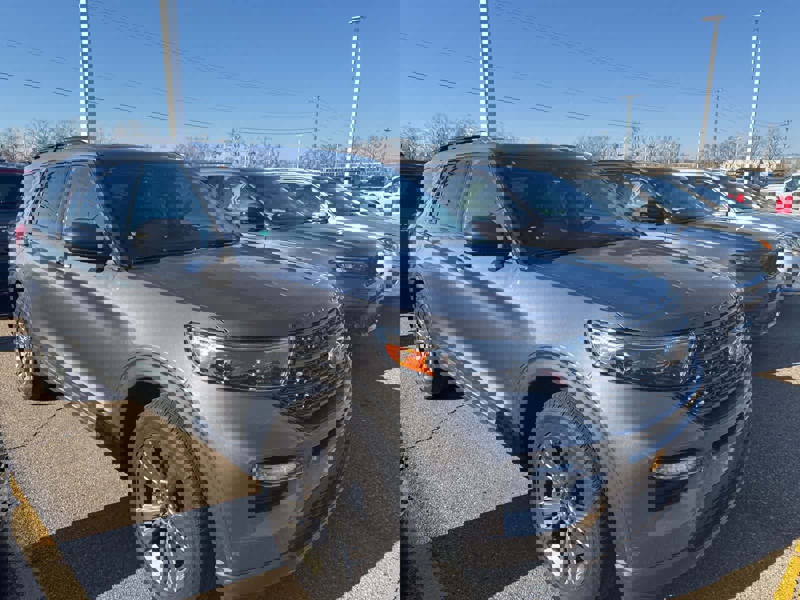 Used 2021 Ford Explorer XLT w/ Equipment Group 202A image 19