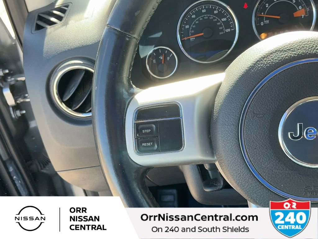 Used 2016 Jeep Compass Latitude image 18