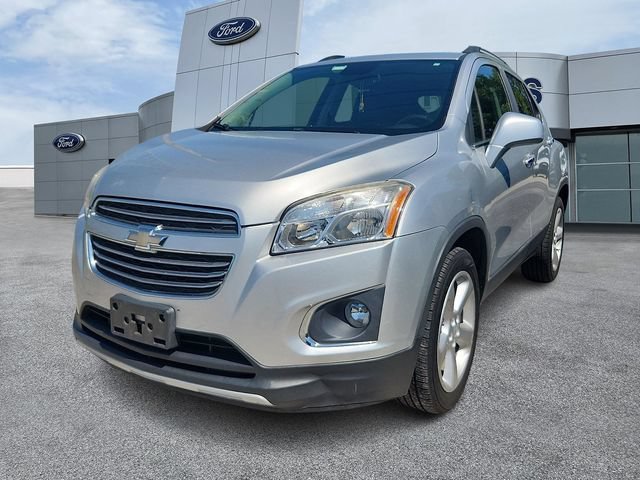 Used 2016 Chevrolet Trax LTZ AWD/4WD image 3