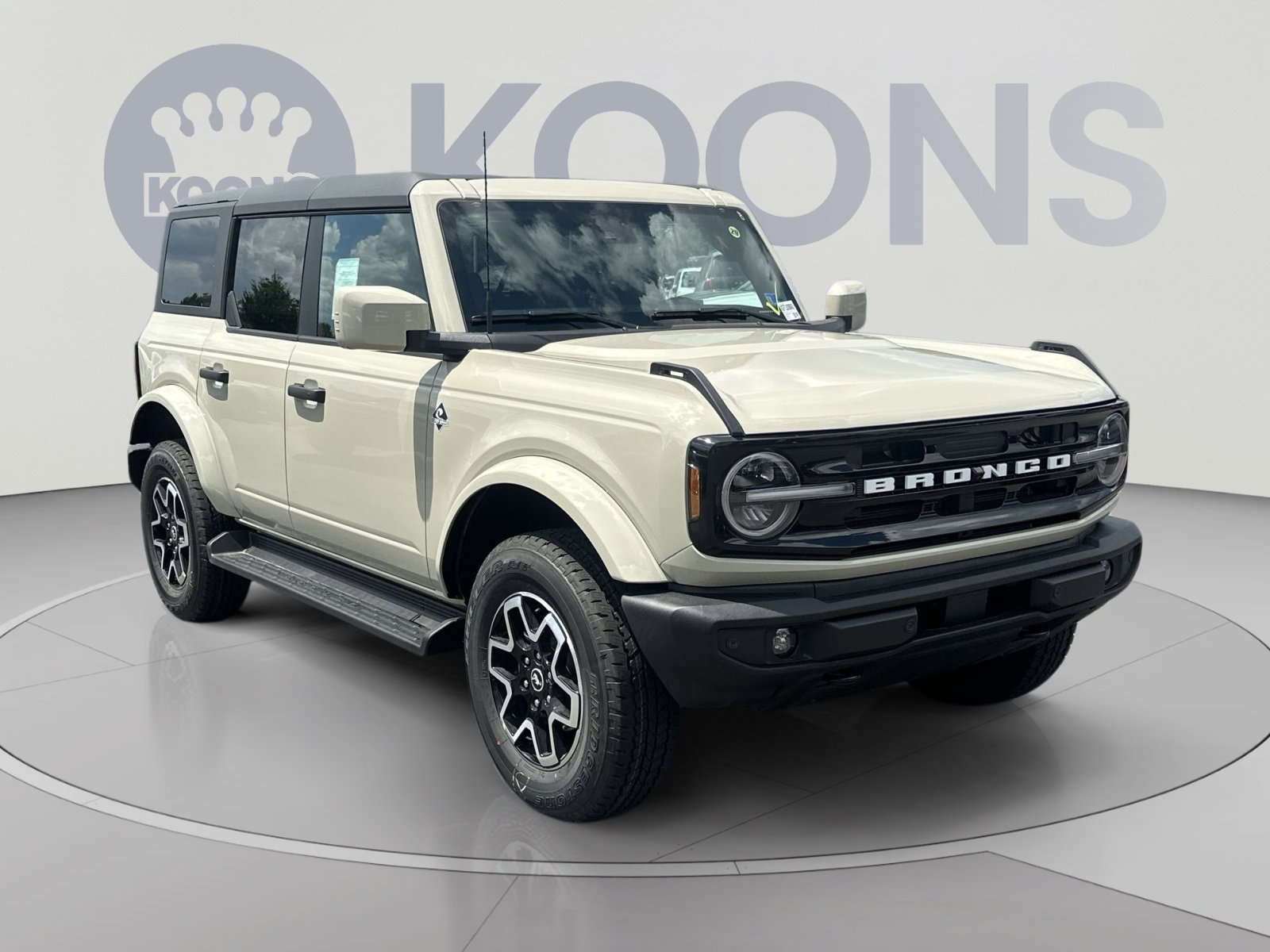 New 2026 Ford Bronco Outer Banks AWD/4WD image 2