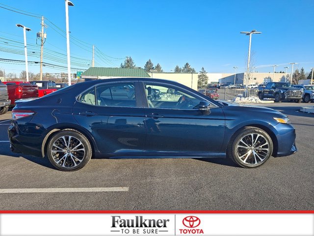 Certified 2020 Toyota Camry SE image 7