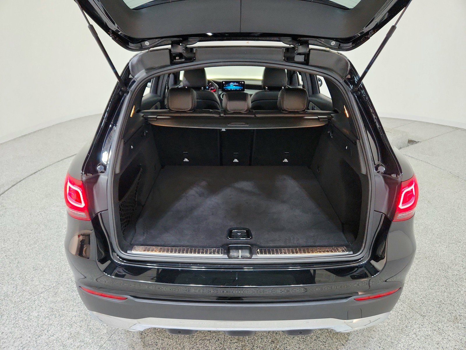 Certified 2022 Mercedes-Benz GLC 300 image 23