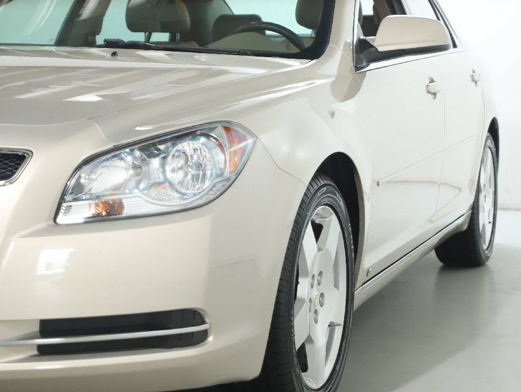 Used 2009 Chevrolet Malibu LT w/ HFV6 Engine Package FWD image 4