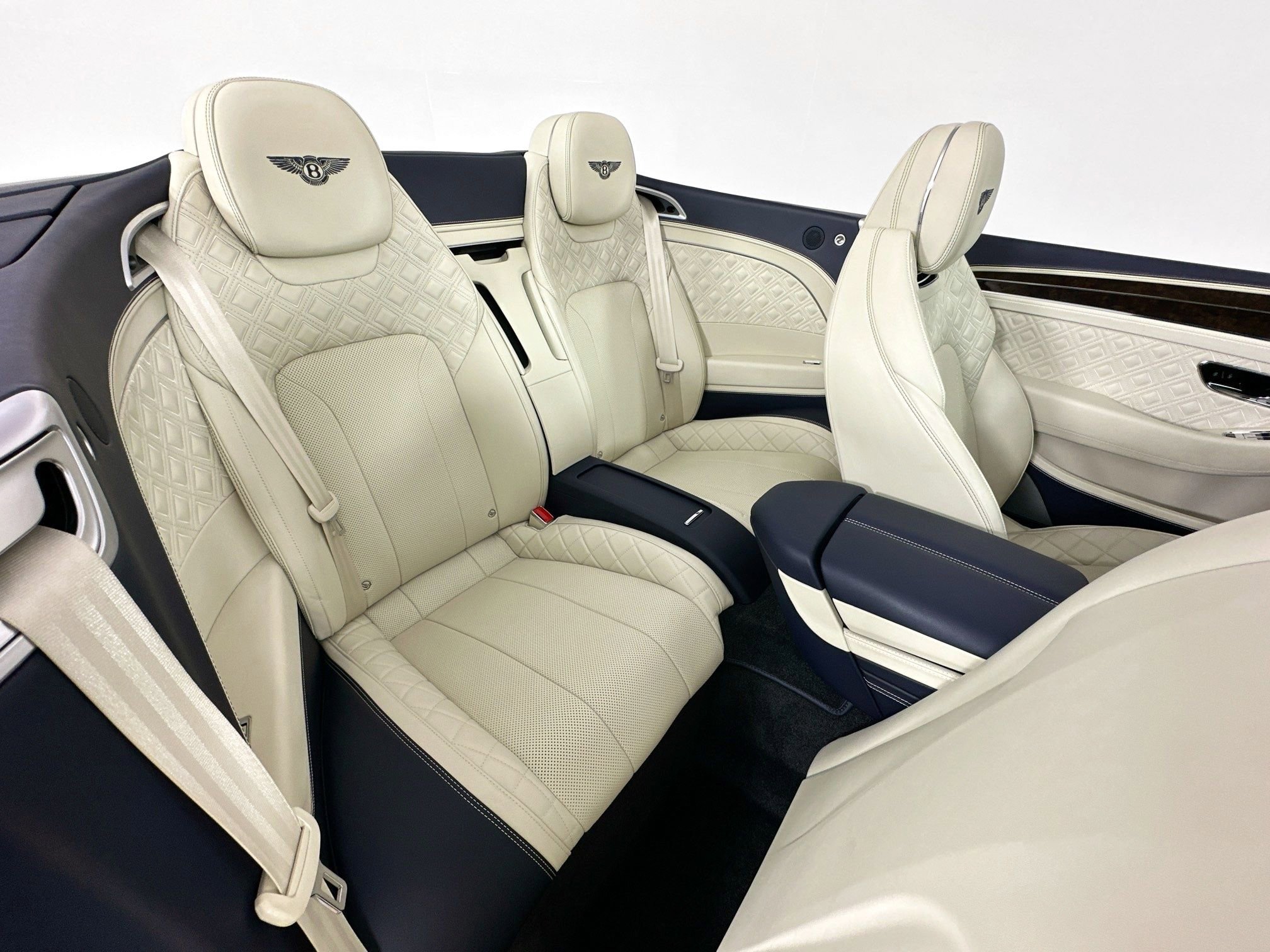 Certified 2021 Bentley Continental GT AWD/4WD image 26