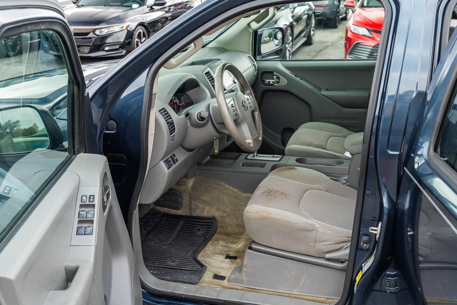 Used 2016 Nissan Frontier SV w/ SV Value Truck Package RWD image 17