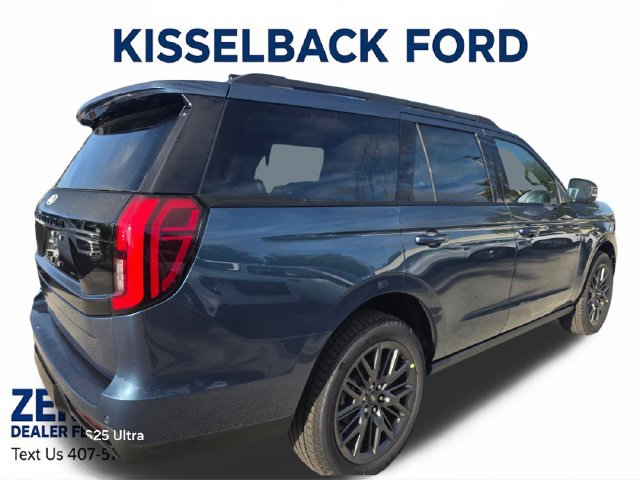New 2027 Ford Expedition Platinum w/ Stealth Appearance Package RWD image 4