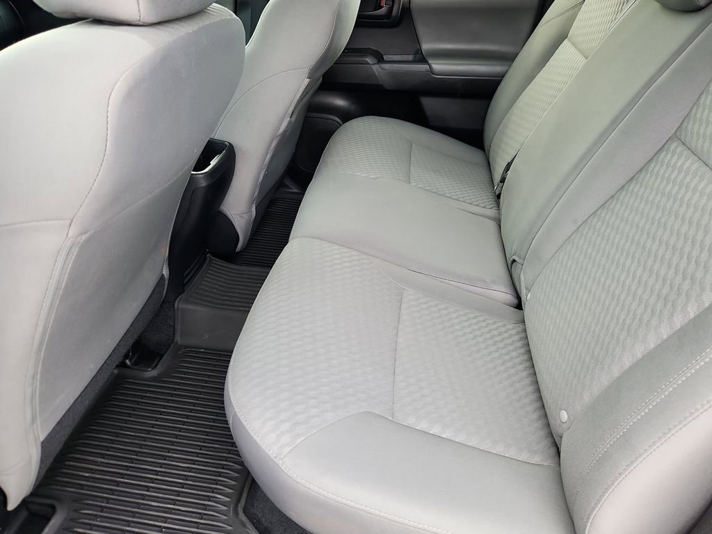 Used 2022 Toyota Tacoma SR AWD/4WD image 9