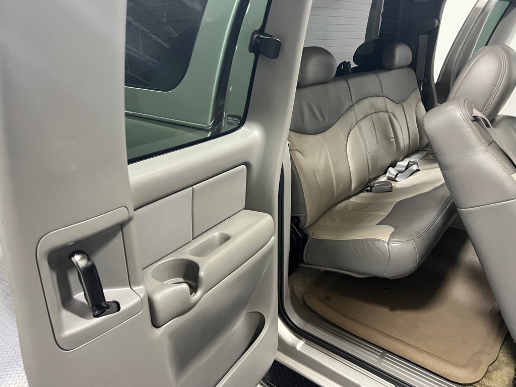 Used 2002 GMC Sierra 1500 Denali image 13