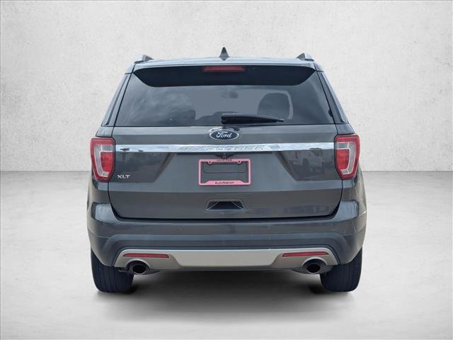 Used 2017 Ford Explorer XLT FWD image 6