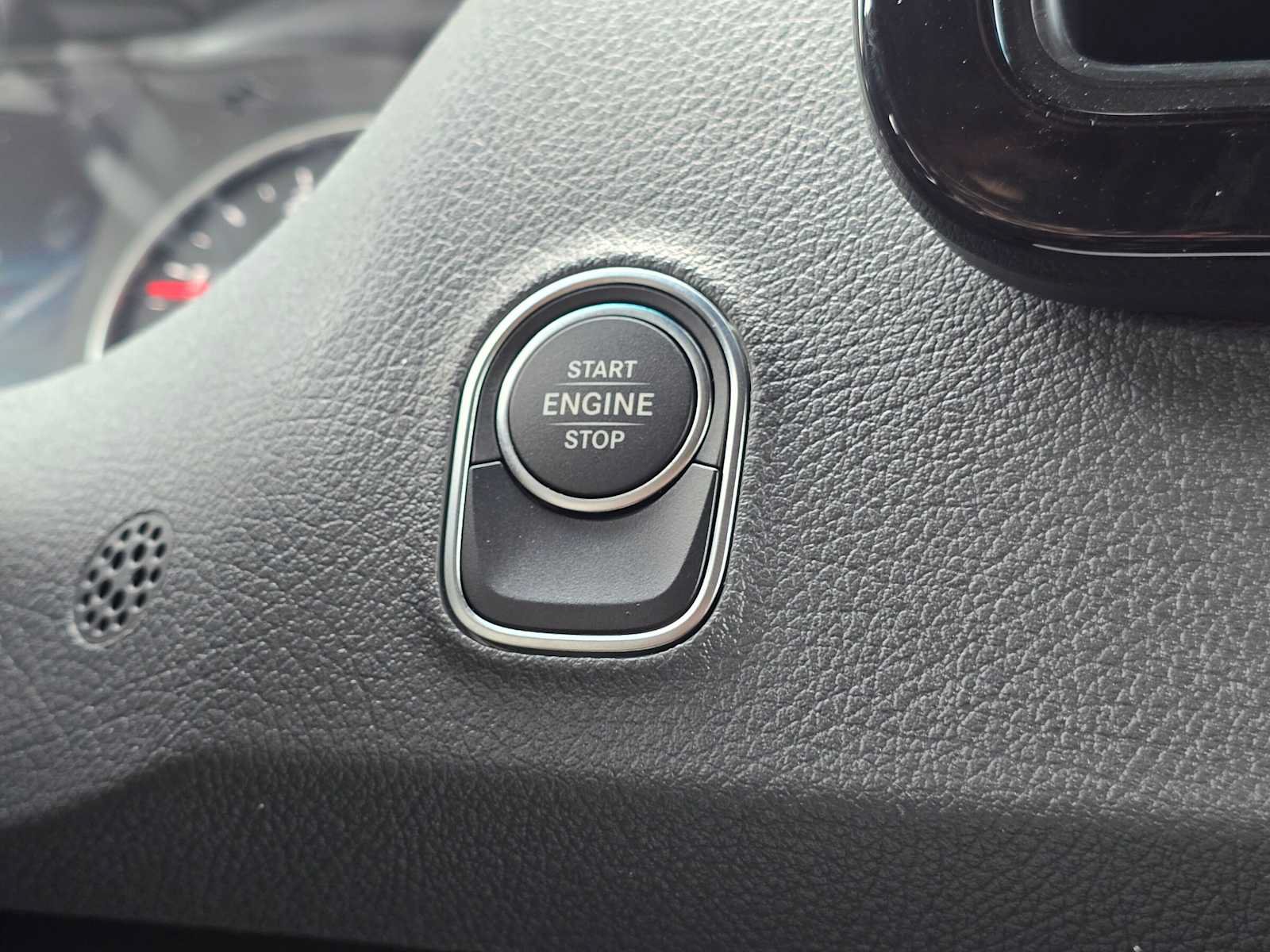 Used 2025 Mercedes-Benz Sprinter 2500 image 36