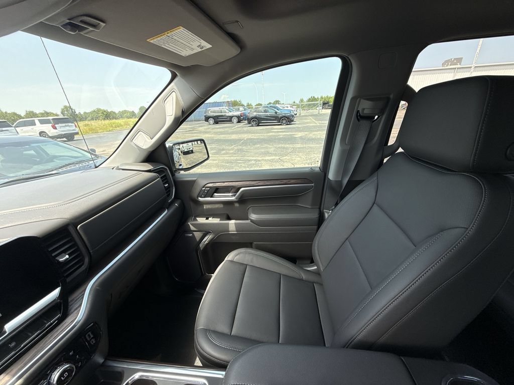 Used 2026 GMC Sierra 1500 SLT w/ SLT Premium Package AWD/4WD image 15