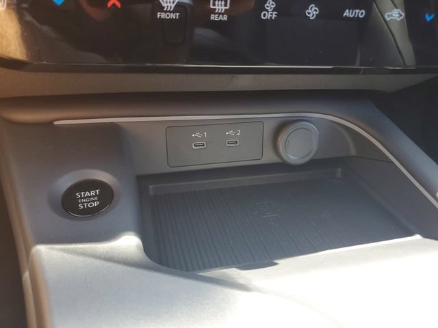 New 2026 Nissan Sentra SR w/ SR Premium Package FWD image 29