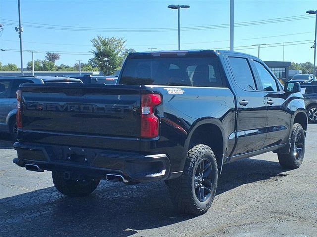 Used 2024 Chevrolet Silverado 1500 Custom Trail Boss w/ LPO, Dark Essentials Package image 7