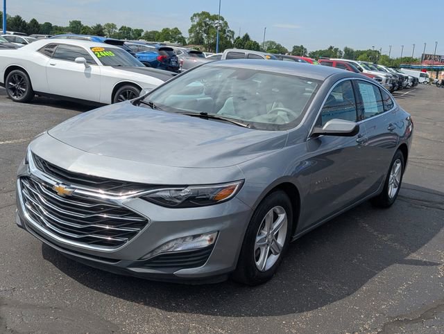 Used 2023 Chevrolet Malibu LT FWD image 3