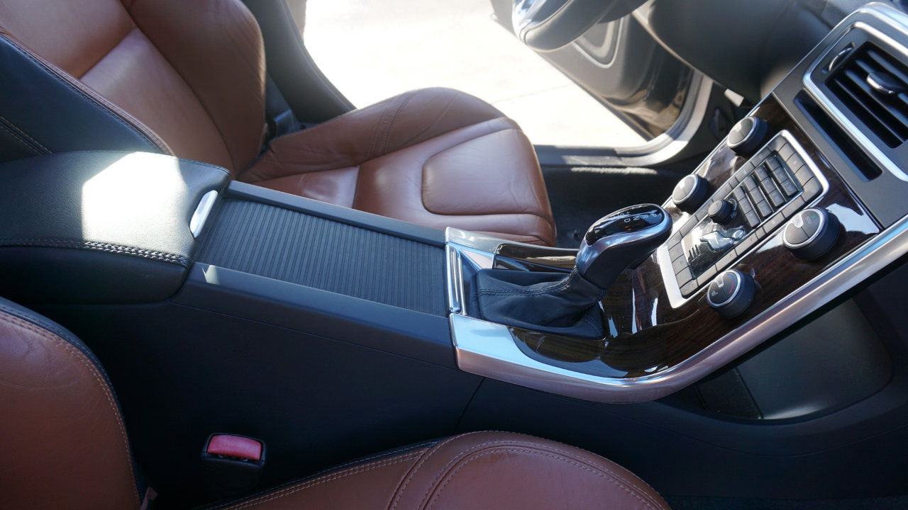 Used 2014 Volvo S60 T5 image 24