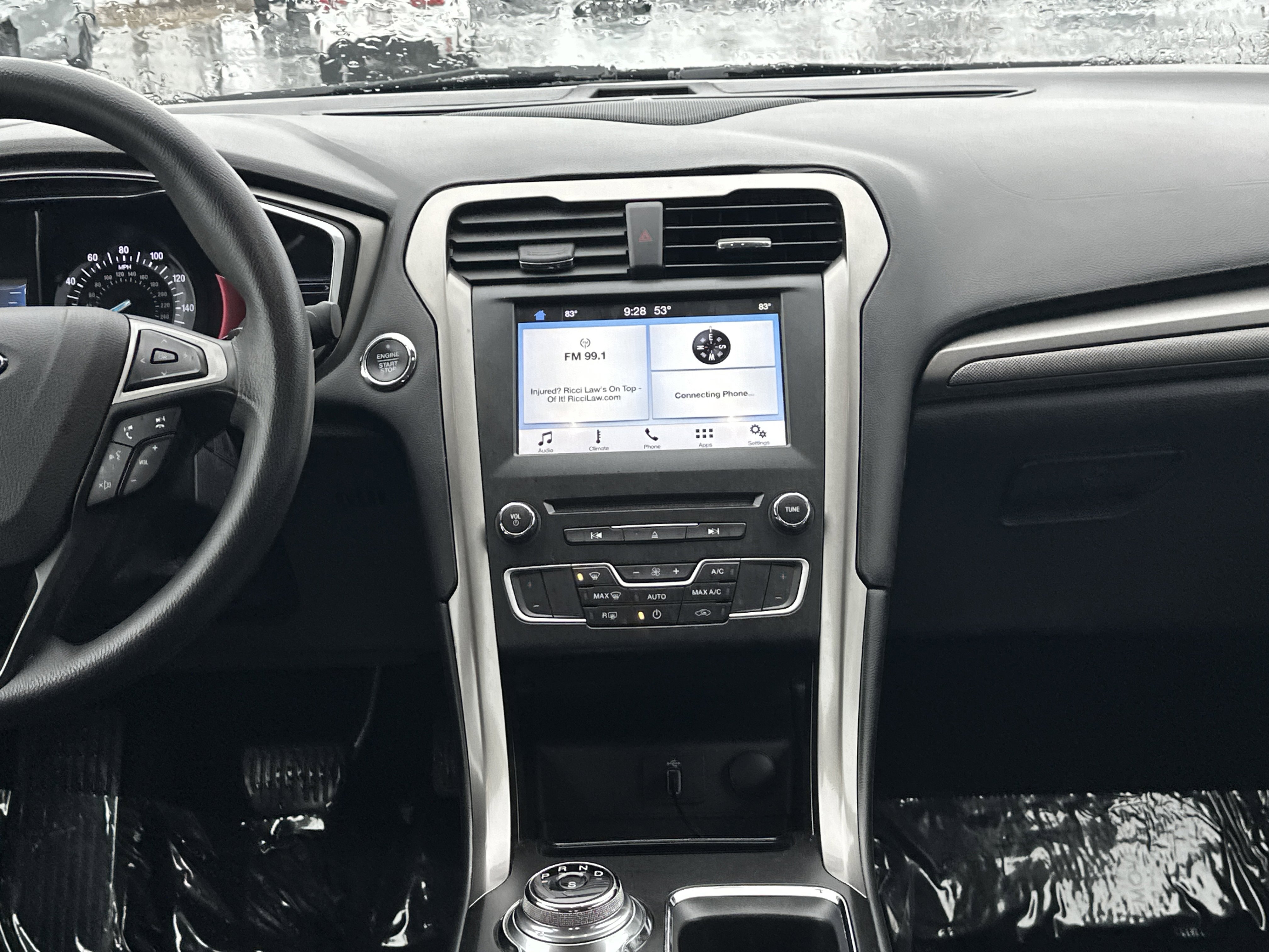 Used 2017 Ford Fusion SE w/ Fusion SE Technology Package image 29