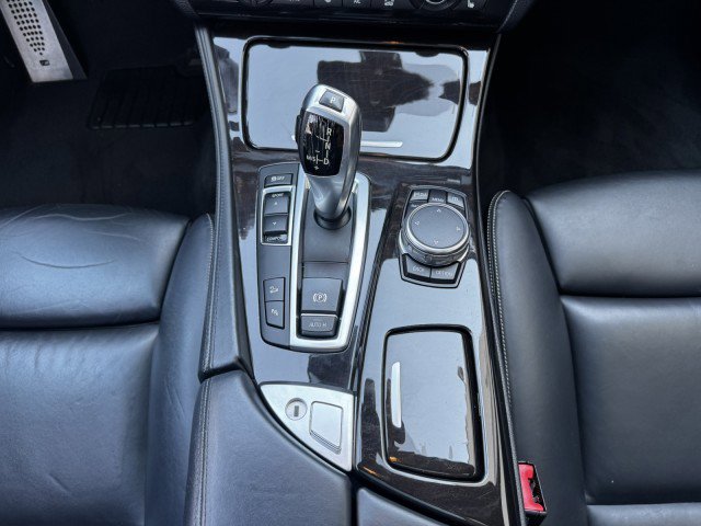 Used 2015 BMW 535d xDrive image 19