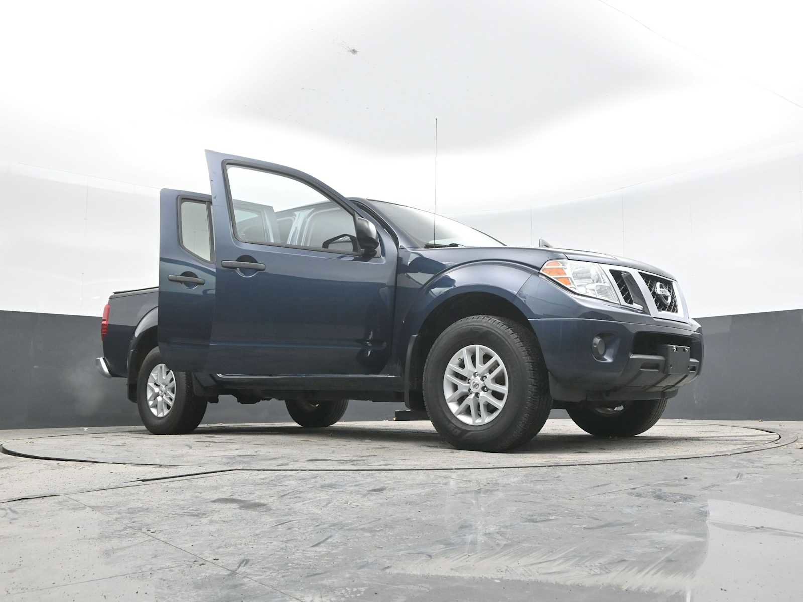 Used 2019 Nissan Frontier SV image 59