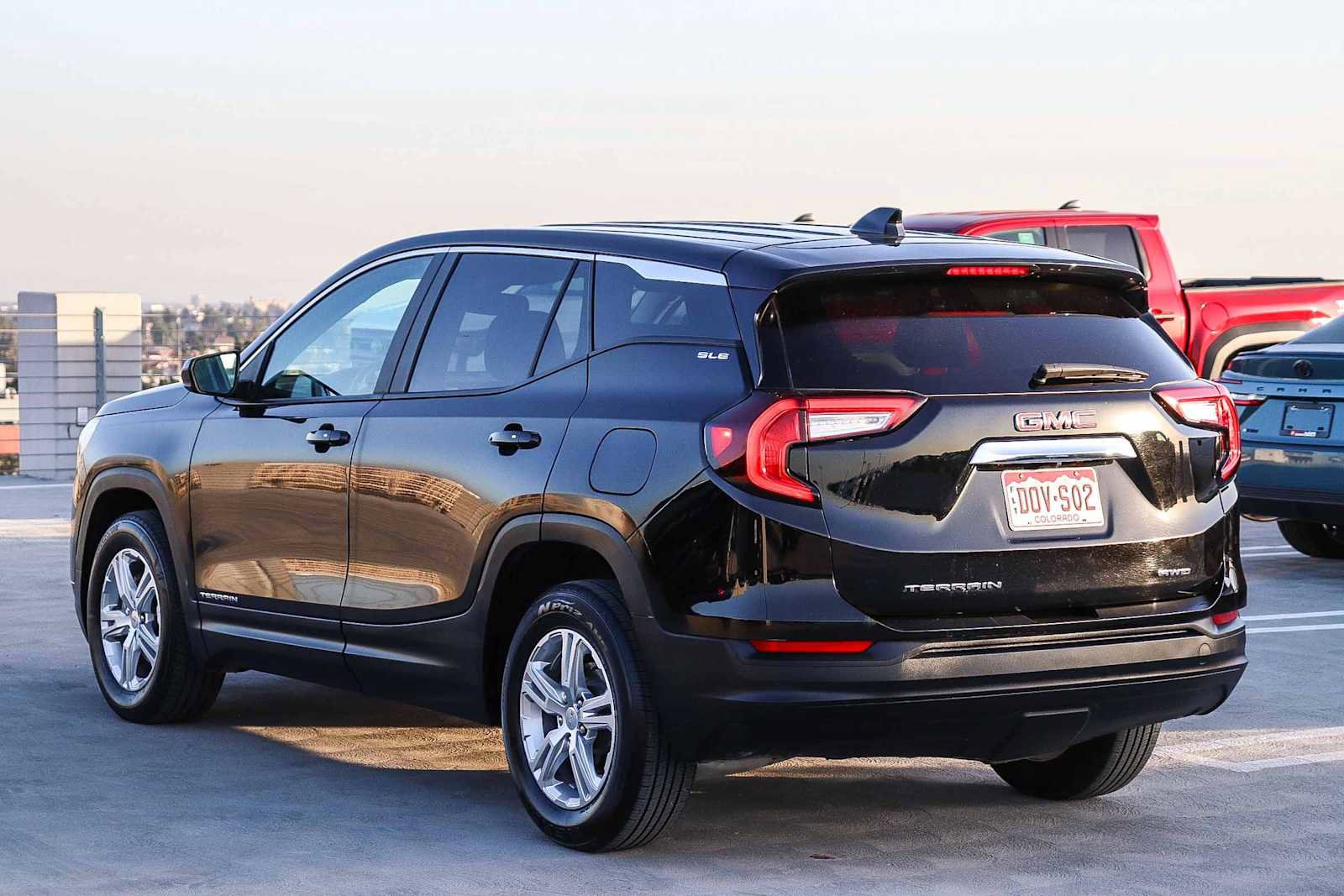 Used 2024 GMC Terrain SLE image 6