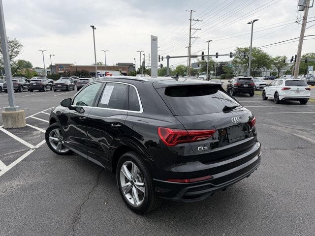 Used 2023 Audi Q3 2.0T Premium Plus w/ Premium Plus Package AWD/4WD image 4
